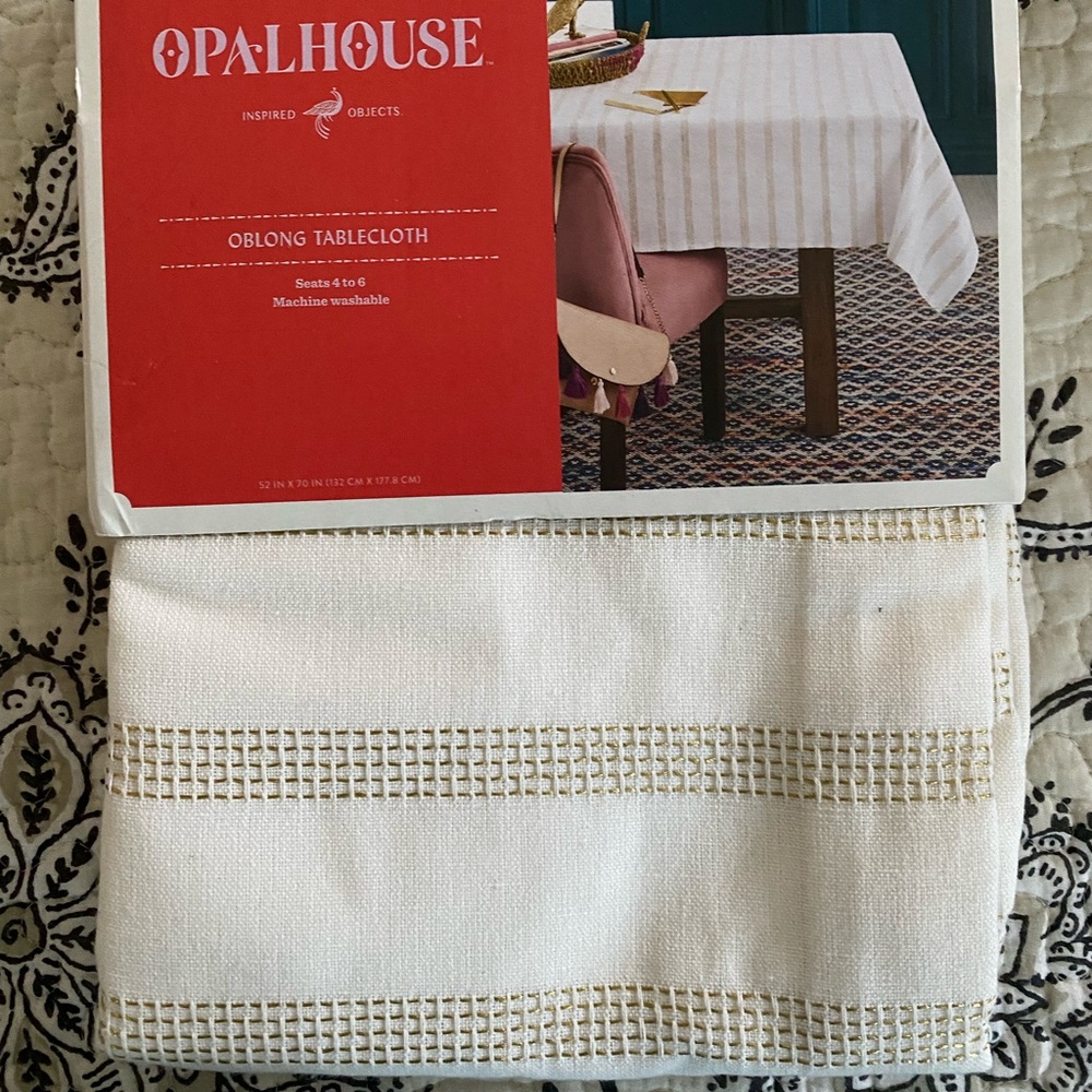 Opalhouse Cream with Gold detailing Table Linen
